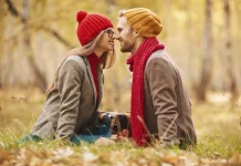 100 Intense love messages for couples