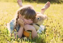 278 Quotes about happy childhood – Famous maxims about children
