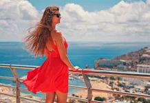 Beach dresses: from simple models to complexes