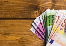 Dream Dictionary: What It Means When You Dream Money (Paper and Coin)