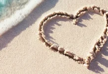 The most beautiful 198+ Beautiful Love Messages for EA