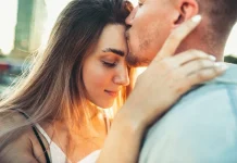 TOP 440+ Famous and Short Love Quotes for him, her, kids