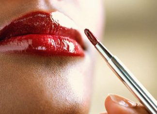 How to Pull Off the Best Red Lipstick for the Holidays in Easy Steps