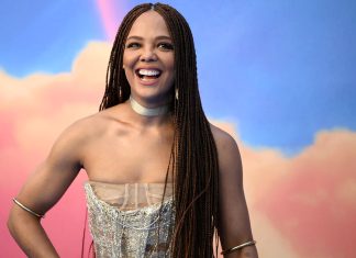 The Secrets Behind Tessa Thompson’s ’90s Supermodel Makeup